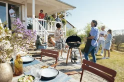 IGNIUM Der Feinschmecker Grill -Webe Grill Geschaft Hochwertiger Holzkohlegrill Feinschmecker by IGNIUM Outdoor