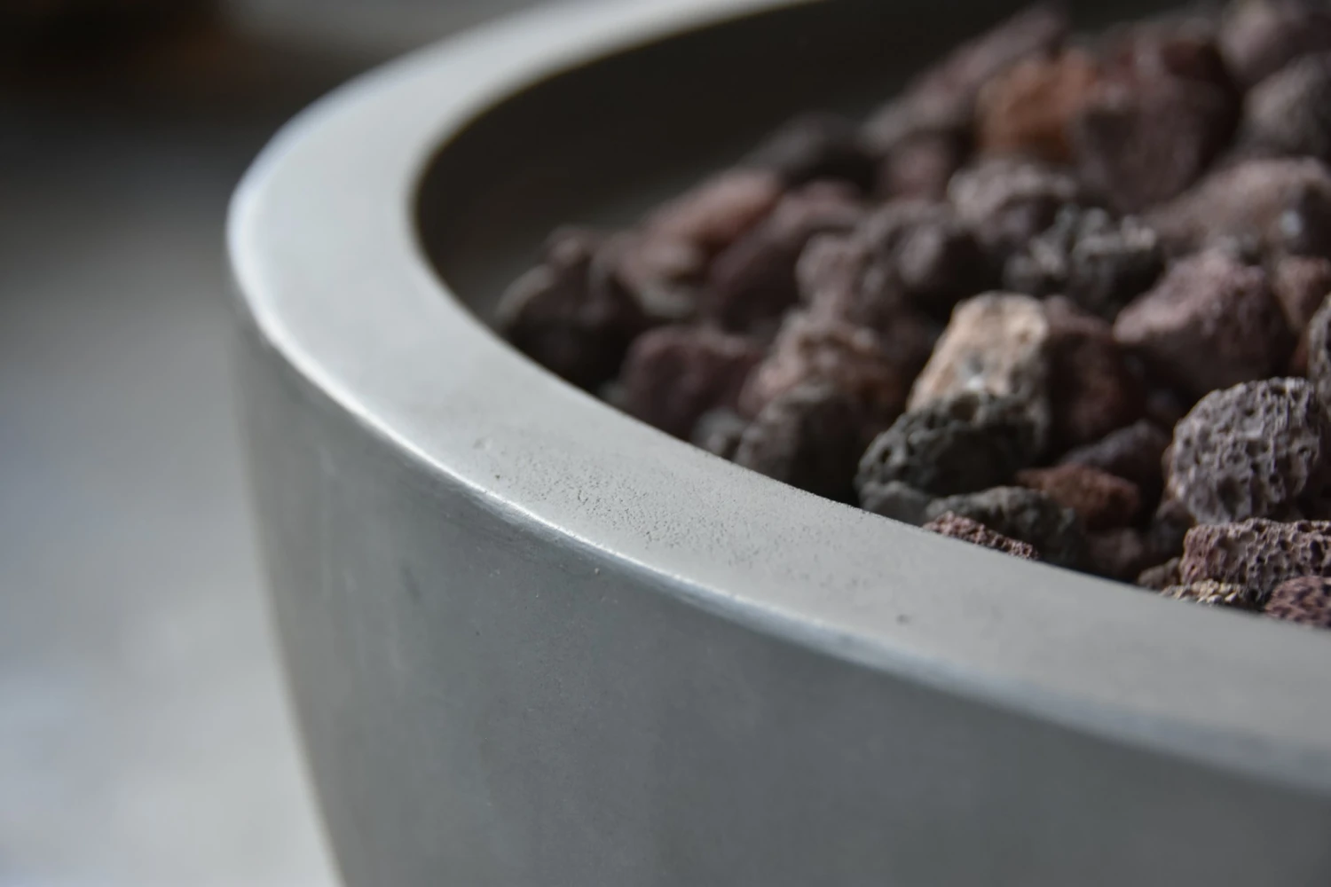 Gas Feuerstelle Nantucket Aus Faserbeton In Betonoptik Grau 4 Gas Feuerstelle Nantucket Aus Faserbeton In Betonoptik Grau – Bild 4