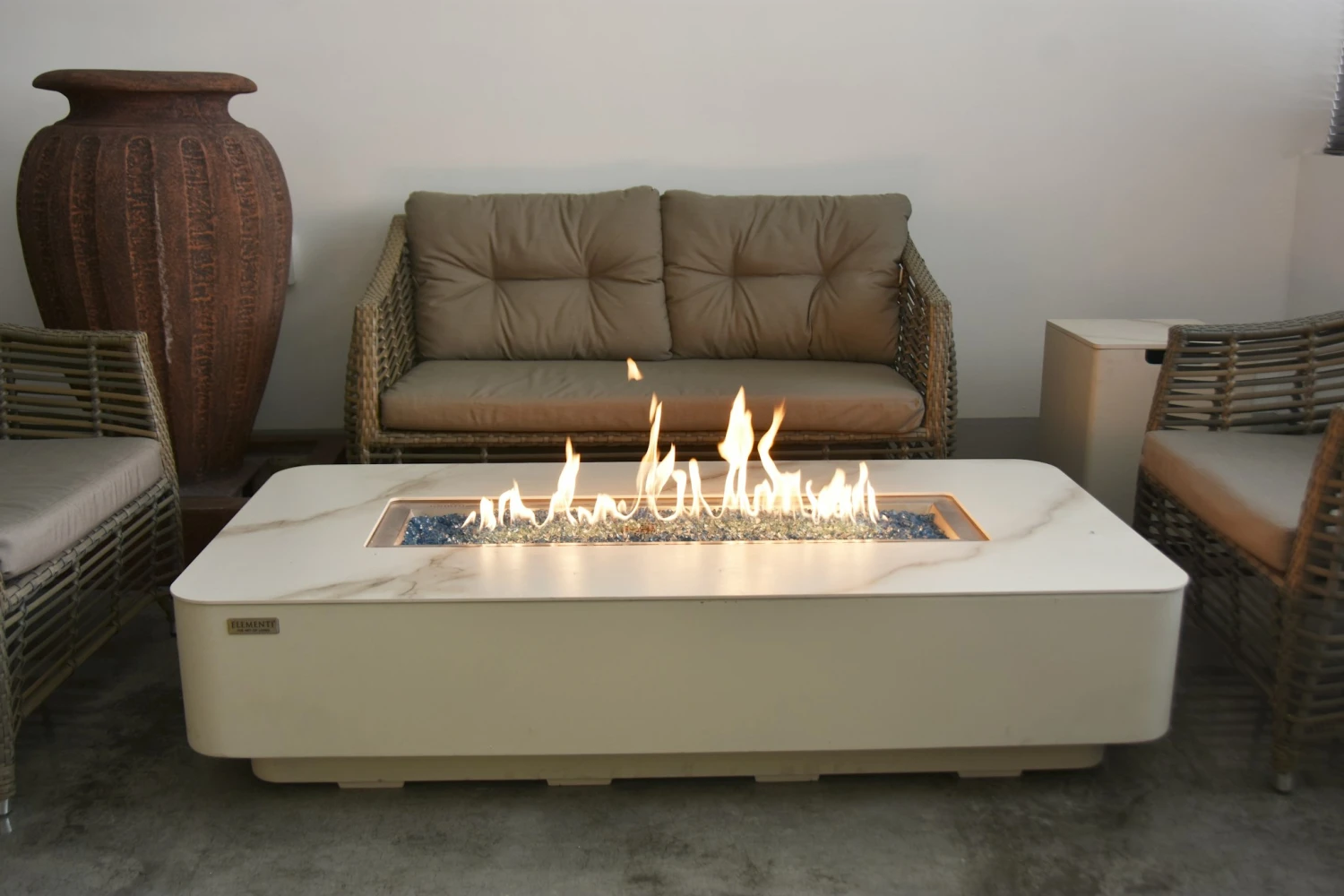 Gas Feuerstelle Athen Marmor-Optik Weiß 2 Gas Feuerstelle Athen Marmor-Optik Weiß – Bild 2