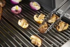 Broil King Baron Präzisionsgrillzange -Webe Grill Geschaft broil king 64036 0060162640360 PRAEZISIONS GRILLZANGE BARON KURZ LIFESTYLE 04