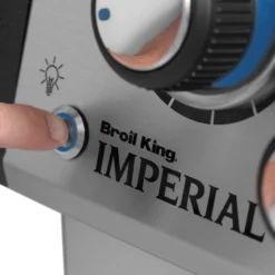 Broil King Imperial S 690 IR Inkl. Abdeckhaube, Gussplatte & Wokeinsatz -Webe Grill Geschaft broil king 997982 IMPERIAL S690IR IGNITER 02