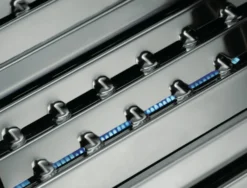 Broil King Regal 490 Inkl. Abdeckhaube, Gussplatte & Wokeinsatz -Webe Grill Geschaft broilking REGAL 490 SCHWARZ FEATURE 10